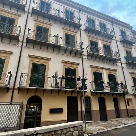 Guest House Colonna Palermo Exterior photo